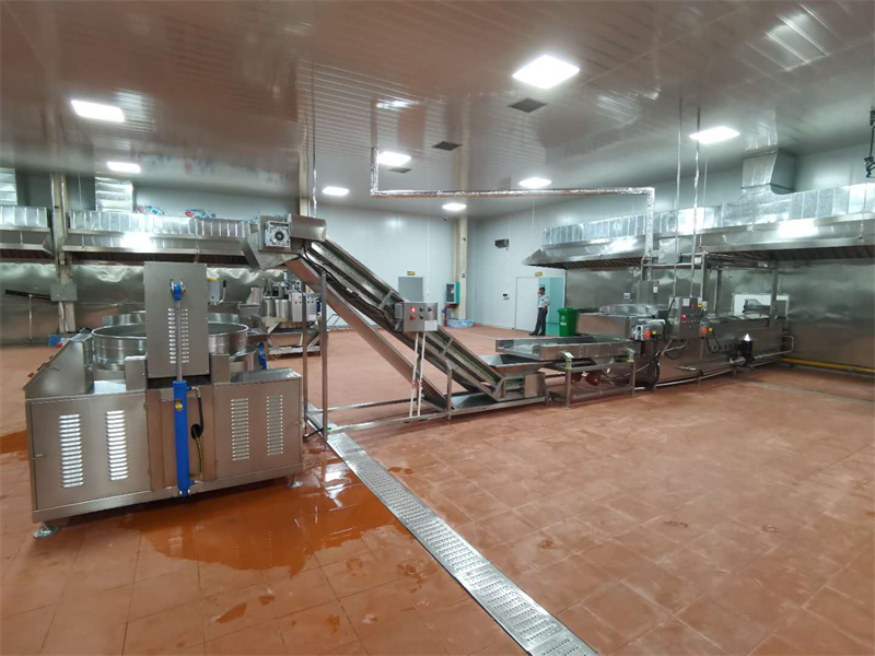 螺螄粉料包酸筍、酸豆角、木耳絲漂燙流水線